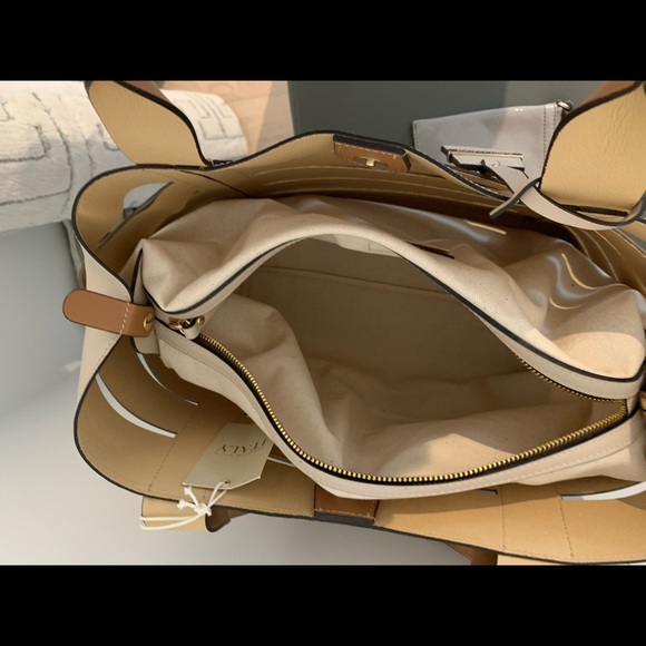 Made in Italy Handbag - Picture 12 of 12